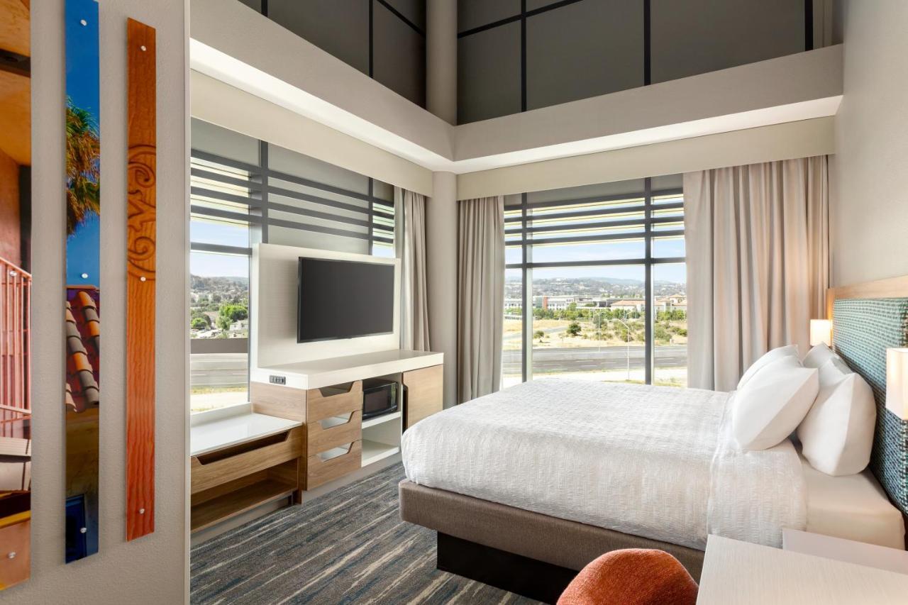 Hampton Inn & Suites San Mateo-San Francisco Airport Exterior photo